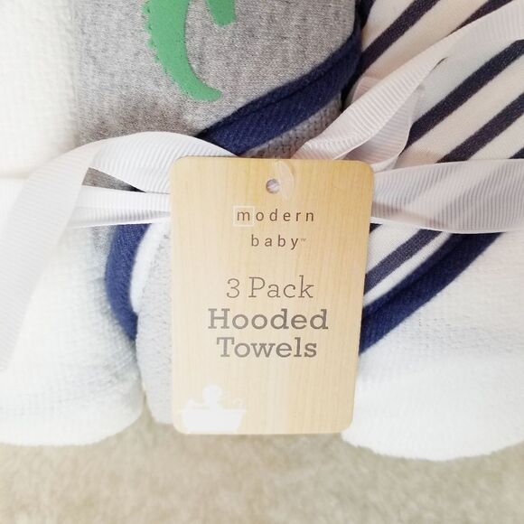 Modern Baby 3-Pack Assorted‎ Hooded Towels - Picture 2 of 4